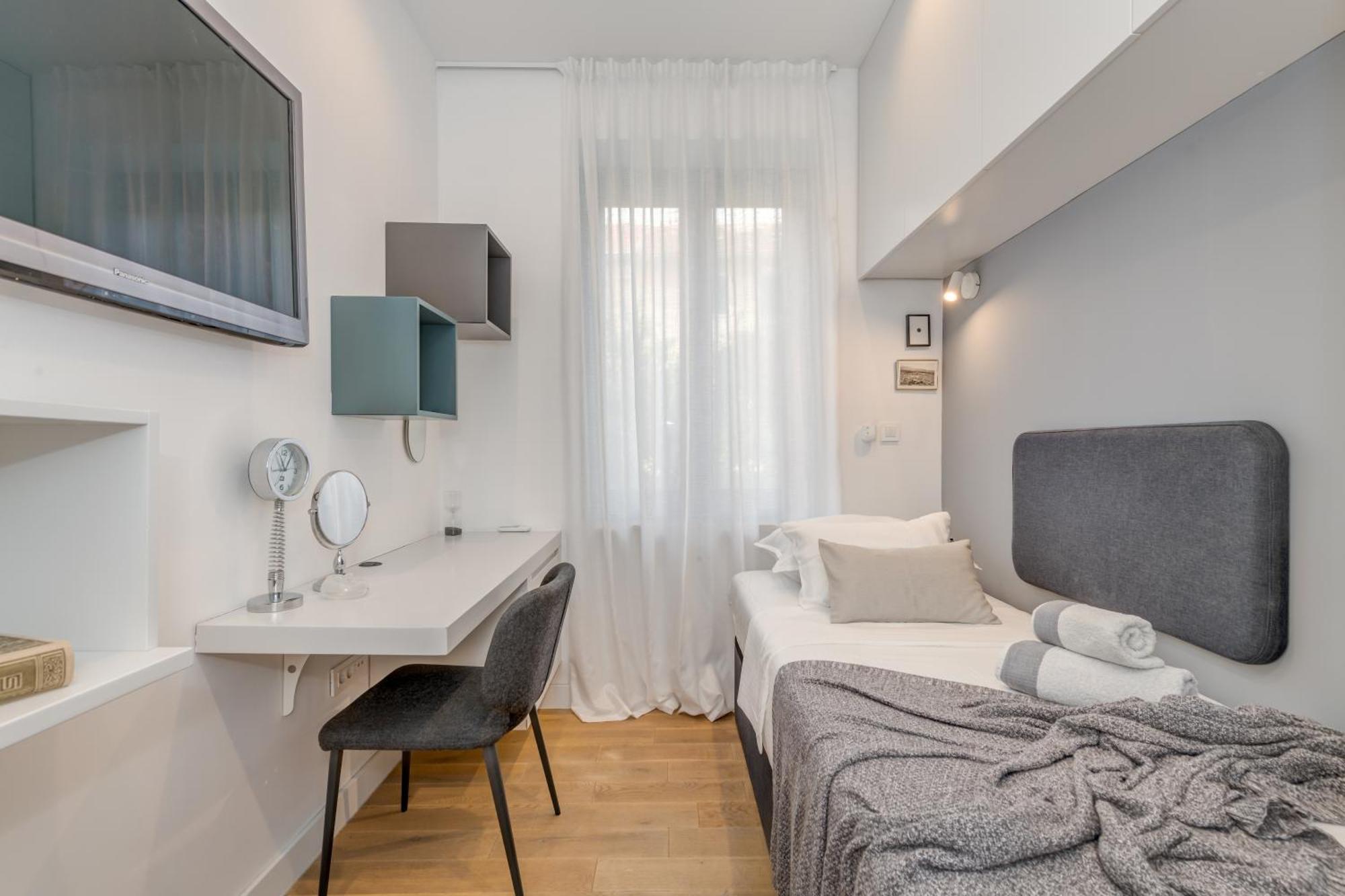Top Location! Spacious Lux Apartment -5 Min From Beach & Centre Сплит Экстерьер фото